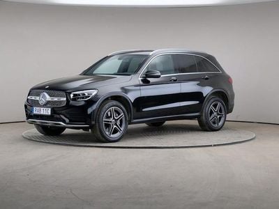 Begagnad Mercedes GLC300 AMG line 320 HK (235 kW) 2022 Obsidiansvart (metallic)