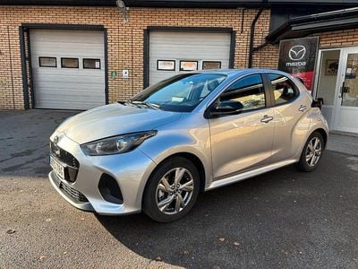 Stormy silver metallic Begagnad 2024 Mazda 2 Exclusive-Line Halvkombi | 259 500 kr (Dyr)
