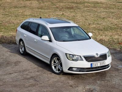 begagnad Skoda Superb Kombi 2.0 TDI 4x4 Euro 5