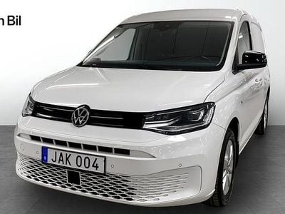 Candyvit Begagnad 2023 VW Caddy Minibuss | 289 900 kr (Marknadspris)
