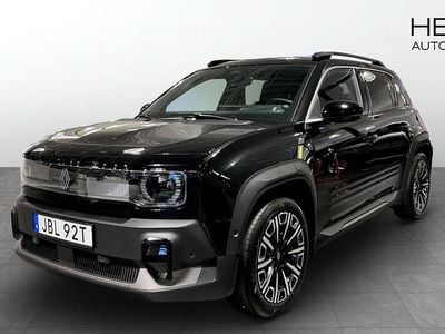 Svart (black) Ny 2025 Renault 4 E-Tech Iconic SUV | 476 800 kr (Marknadspris)