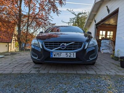 begagnad Volvo V60 T3 - Nyservad+Nyskattad+Ny besiktigad+Ny kamrem