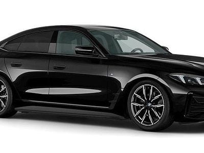 Röd Ny 2025 BMW i4 Comfort Edition Sedan | 667 600 kr (Marknadspris)