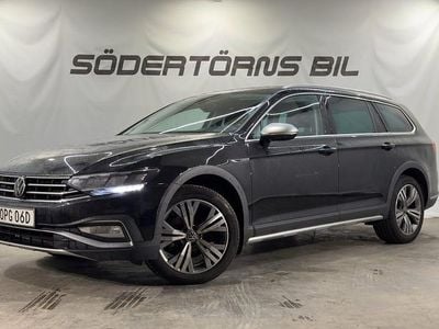Svart Begagnad 2023 VW Passat Alltrack Kombi | 259 900 kr (Marknadspris)