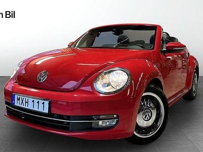 Tornadoröd Begagnad 2015 VW Beetle Cab | 252 900 kr