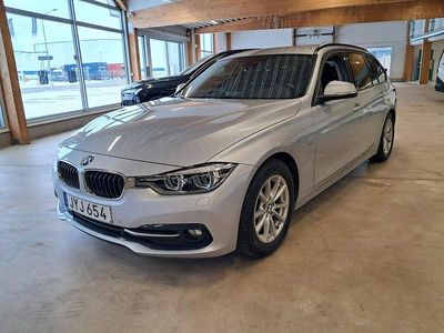 Silver Begagnad 2016 BMW 320 Sport Line Kombi | 179 000 kr (Lite dyr)