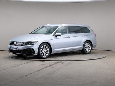Begagnad VW Passat GTE 218 HK (160 kW) 2022 Silver Kombi