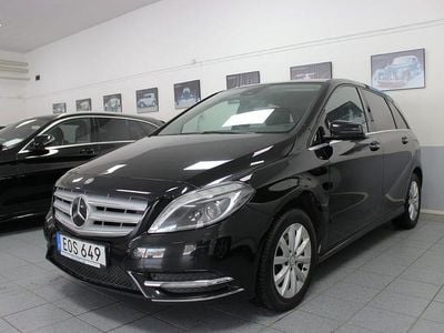 Kosmossvartmetallic Begagnad 2013 Mercedes 220 Edition Kombi | 124 900 kr