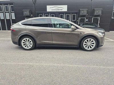 Brun Begagnad 2016 Tesla Model X SUV | 359 900 kr