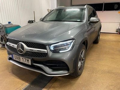 Selenitgrå metallic Begagnad 2022 Mercedes GLC300 AMG | 475 000 kr (Marknadspris)
