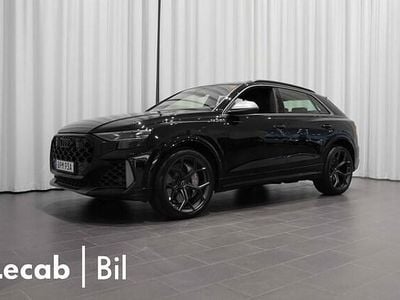 Mytsvart metallic Begagnad 2025 Audi RS Q8 Performance SUV | 1 549 500 kr (Superpris)