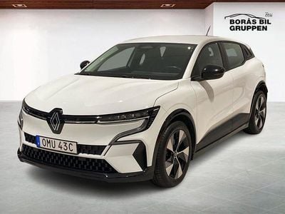 Vit Begagnad 2023 Renault Mégane IV Equilibre | 229 000 kr (Marknadspris)