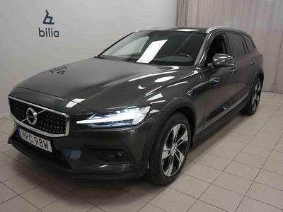 Begagnad Volvo V60 CC 198 HK (145 kW) 2021 Grå Kombi