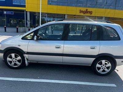 Begagnad 2004 Opel Zafira Minibuss | 15 000 kr