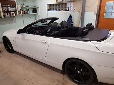 begagnad BMW 320 Cabriolet i E93 Comfort