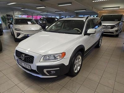 Vit Begagnad 2013 Volvo XC70 Inscription SUV | 179 000 kr (Marknadspris)