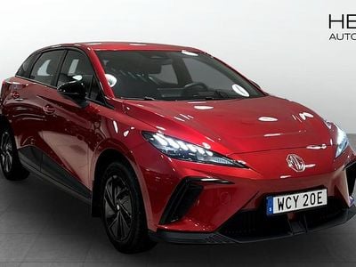 Röd Begagnad 2023 MG MG4 EV Halvkombi | 244 900 kr (Marknadspris)