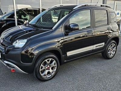 Svart Begagnad 2016 Fiat Panda Cross Cross Halvkombi | 149 000 kr