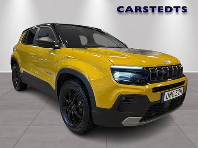 Begagnad Jeep Avenger EV Summit 116 kW (158 HK) 2023 Gul SUV
