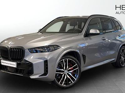 Svart (black sapphire metallic) Begagnad 2025 BMW X5 Comfort Edition SUV | 1 038 700 kr (Lite dyr)
