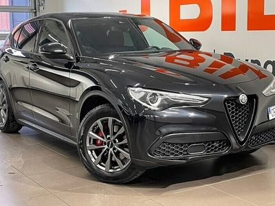 begagnad Alfa Romeo Stelvio Sprint plus 2.0 AWD Aut - Carplay 2023, SUV