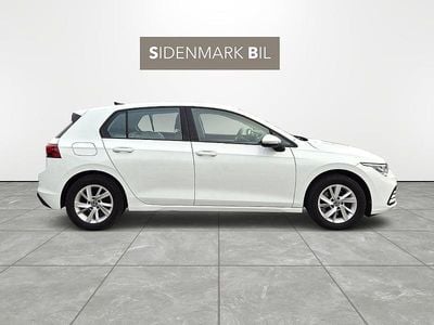 Vit Begagnad 2021 VW Golf VIII Halvkombi | 189 800 kr