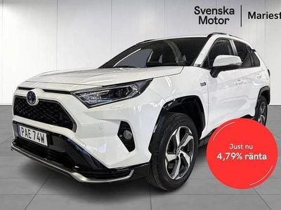 Vit Begagnad 2021 Toyota RAV4 Edition SUV | 364 200 kr (Marknadspris)