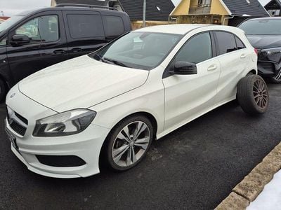 Begagnad Mercedes A180 122 HK (89 kW) 2015 Halvkombi