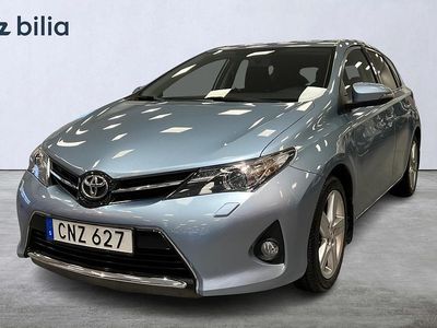 Ljusblå Begagnad 2014 Toyota Auris Style Halvkombi | 139 900 kr (Lite dyr)
