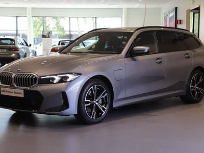 BMW 330e