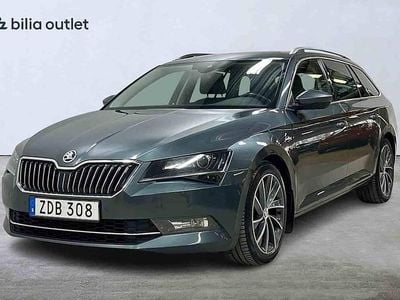 Begagnad Skoda Superb 2018 Grå Kombi