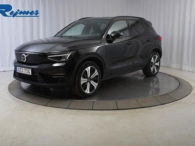 Svart Begagnad 2022 Volvo XC40 Core SUV | 329 900 kr