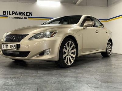 Begagnad Lexus IS220d 177 HK (130 kW) 2006 Ljusbrun Sedan