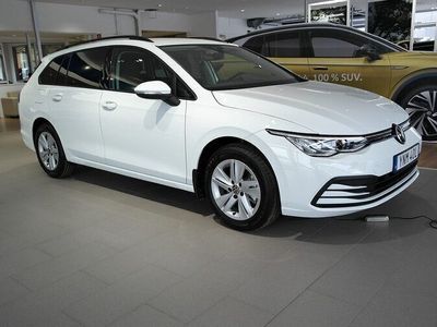 begagnad VW Golf Sportscombi 1.5 eTSI 130 DSG7 2023, Personbil