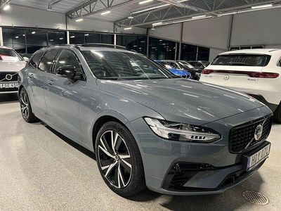 Grå Begagnad 2023 Volvo V90 R-Design Kombi | 379 900 kr (Marknadspris)
