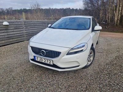 Begagnad 2017 Volvo V40 | 149 000 kr (Lite dyr)