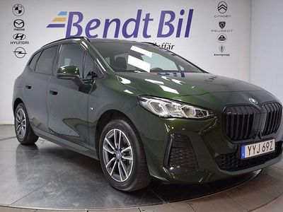Grön Begagnad 2024 BMW 225 Active Tourer M Sport Minibuss | 369 500 kr