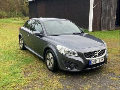 Grå Begagnad 2011 Volvo C30 Halvkombi | 42 900 kr (Marknadspris)