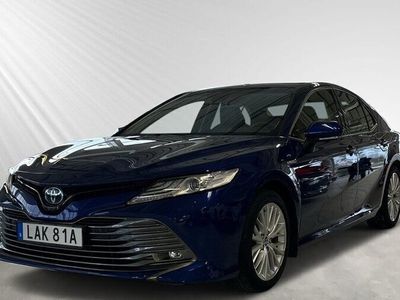 begagnad Toyota Camry Hybrid 2020, Sedan