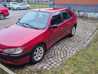 Begagnad 1999 Peugeot 306 Halvkombi | 30 000 kr