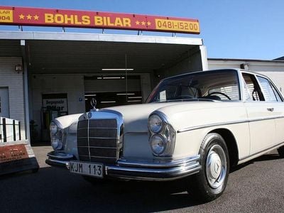 Ljusgrå Begagnad 1967 Mercedes W108 Sedan | 189 000 kr