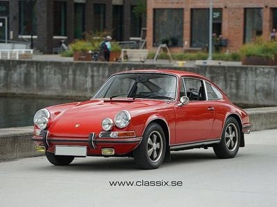 Röd Begagnad 1970 Porsche 911 Sportkupé | 1 080 000 kr