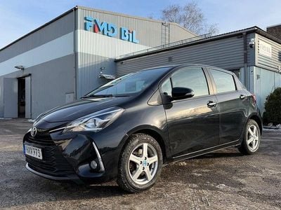 Begagnad Toyota Yaris Multidrive S 112 HK (82 kW) 2018 Svart