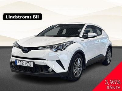 Vit Begagnad 2018 Toyota C-HR Active SUV | 219 900 kr (Marknadspris)