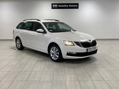 begagnad Skoda Octavia Kombi 2.0 TDI/4x4/DSG/Carplay/Drag/Värmare/150hk