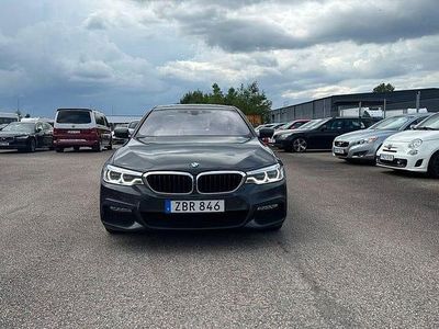 Grå Begagnad 2017 BMW 530 M Sport Sedan | 259 500 kr (Lite dyr)