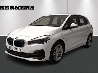 Vit Begagnad 2019 BMW 225 Advantage Kombi | 169 900 kr