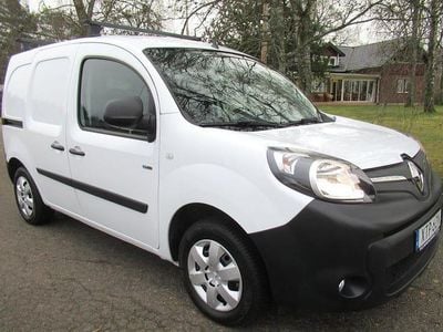 Vit Begagnad 2021 Renault Kangoo Van | 137 500 kr (Marknadspris)