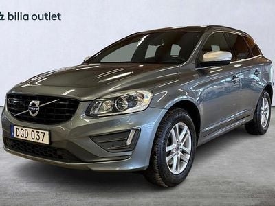 Begagnad Volvo XC60 R-Design 190 HK (139 kW) 2017 Grå SUV