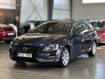 Blå Begagnad 2013 Volvo V60 Momentum Kombi | 129 900 kr (Marknadspris)